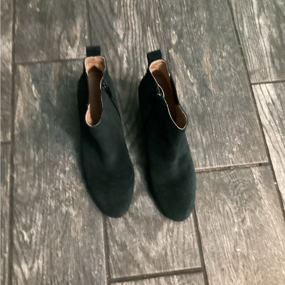 💥PRICE DROP💥 Paloma Ankle Booties - Picture 3 of 7